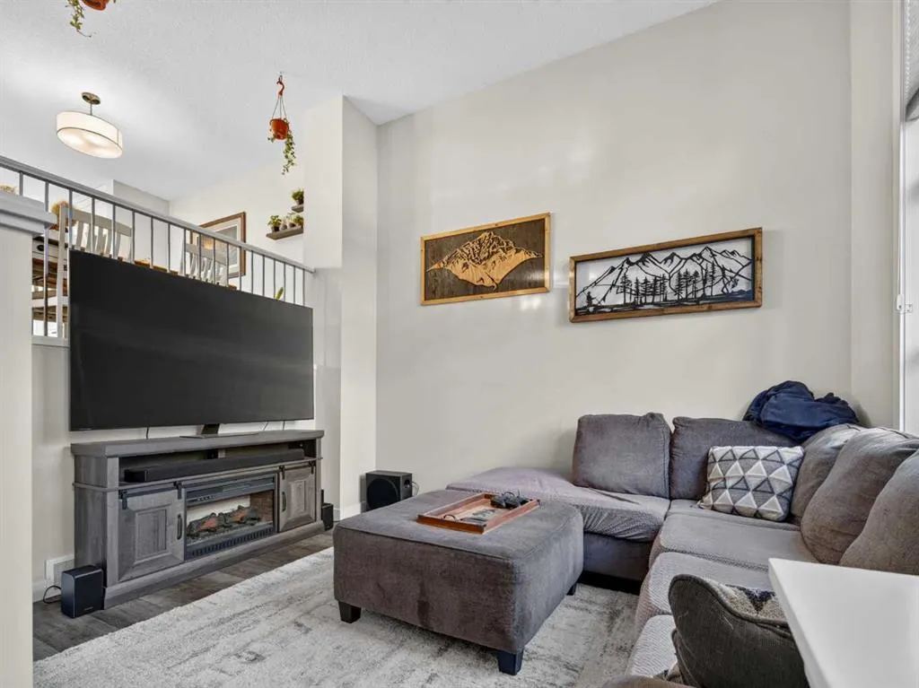 817 Cranbrook Walk SE