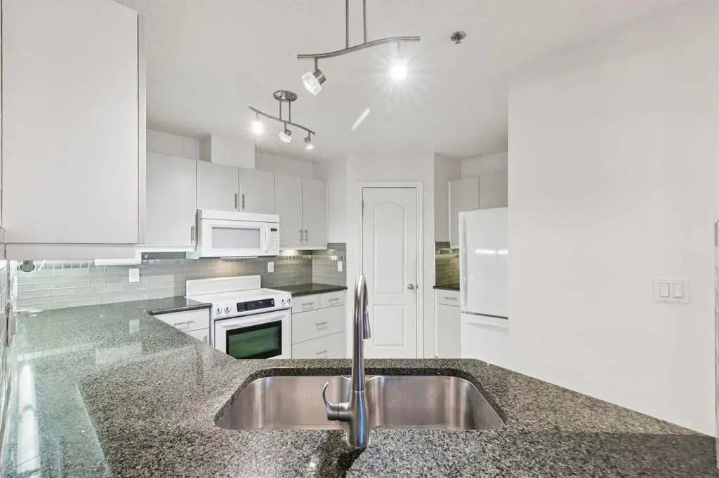 4507 45 Street #209
