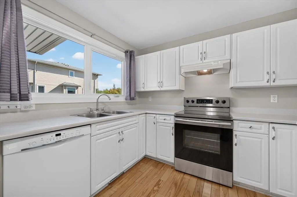 262 Killarney Glen Court SW