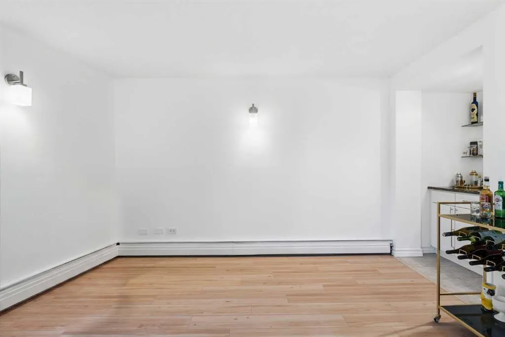 323 13 Avenue SW #203