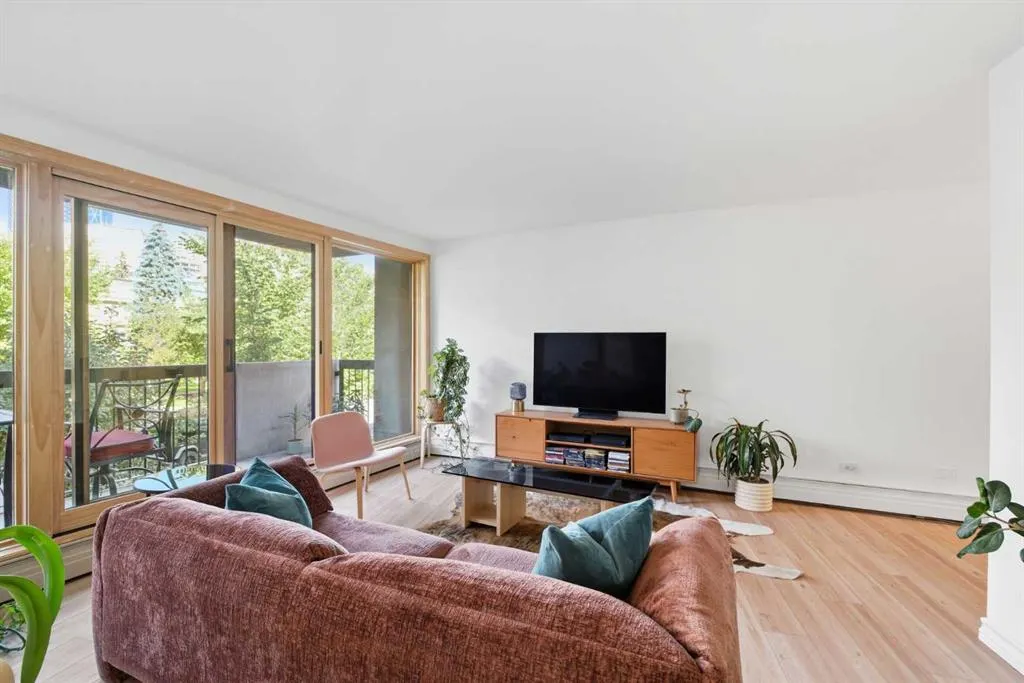 323 13 Avenue SW #203