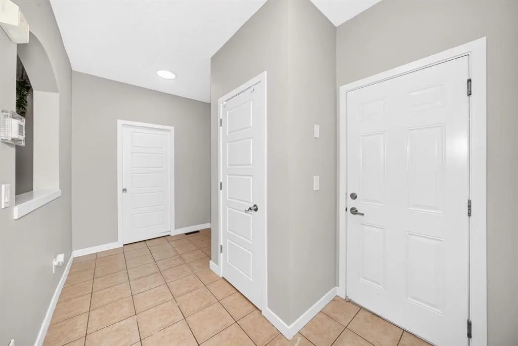 793 Luxstone Landing