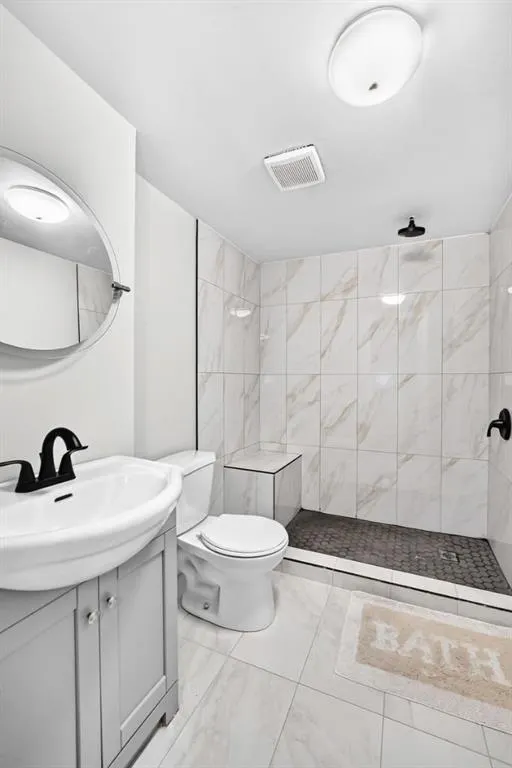 793 Luxstone Landing