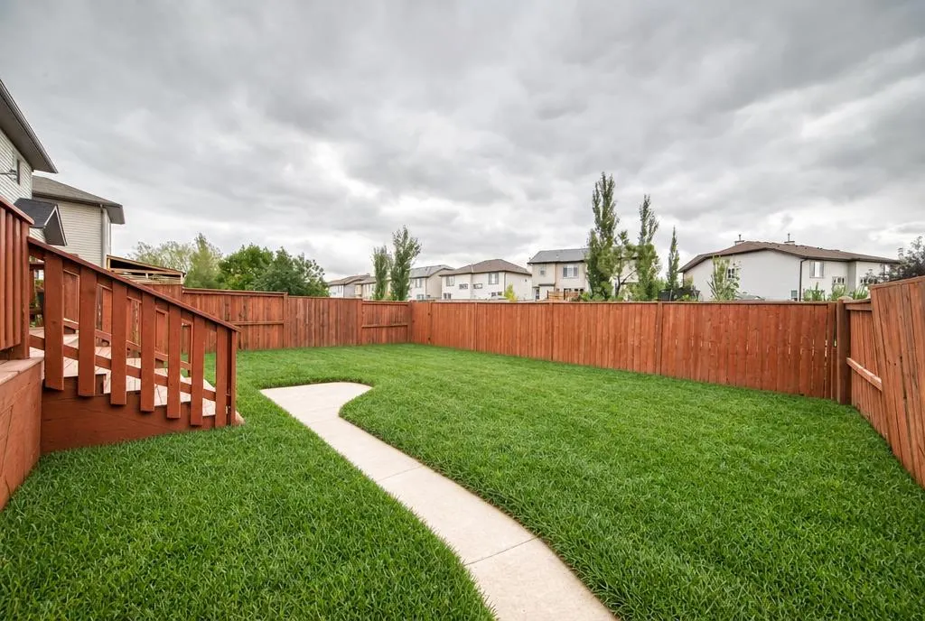 793 Luxstone Landing