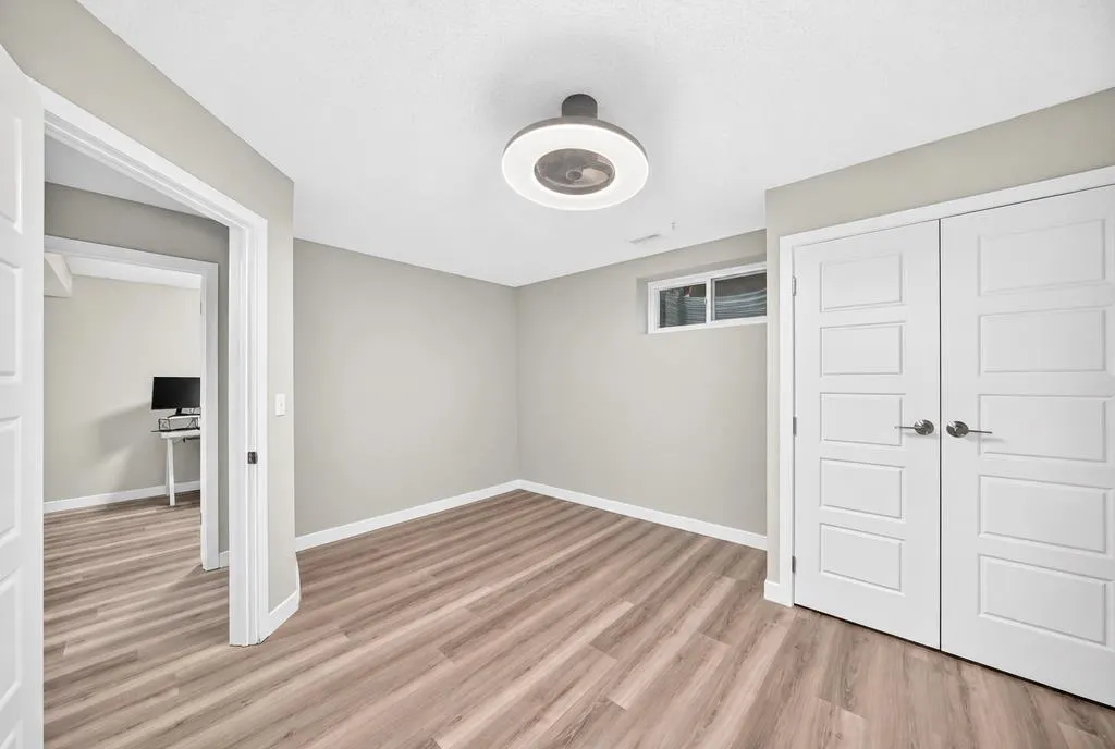 793 Luxstone Landing