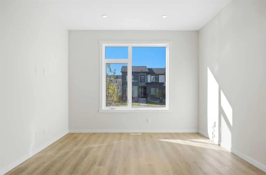 225 Vantage Drive