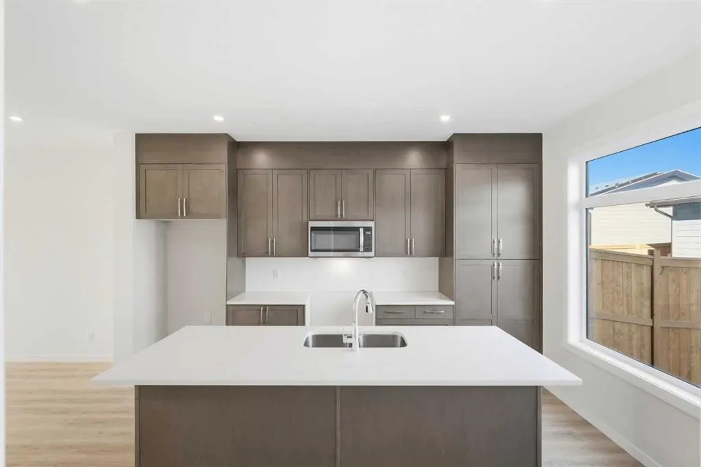 225 Vantage Drive