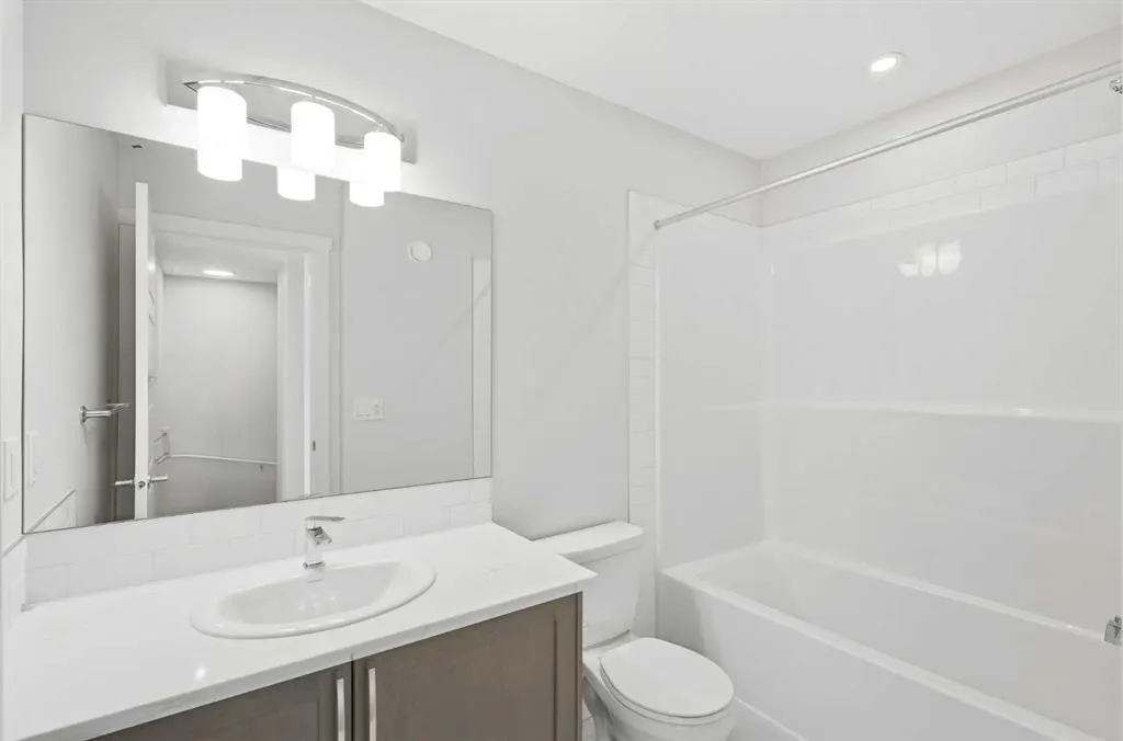 225 Vantage Drive