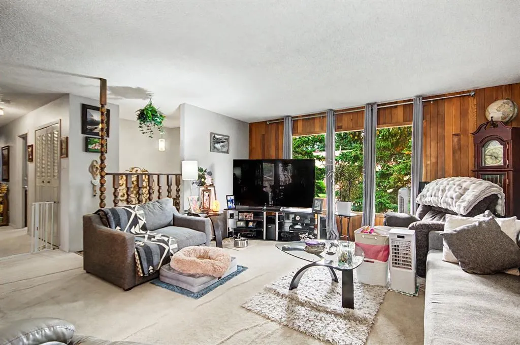 1404 10th Avenue