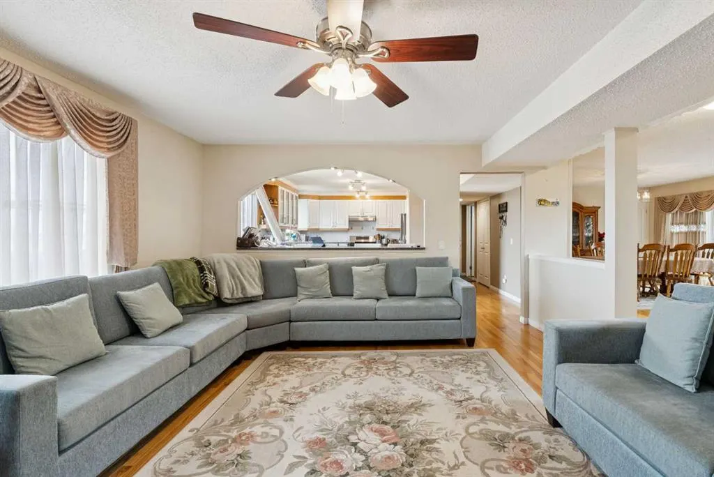 7 Willow Vale