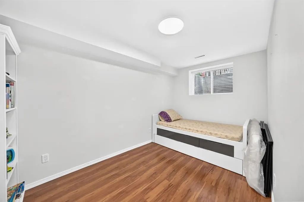 159 Erin Grove SE