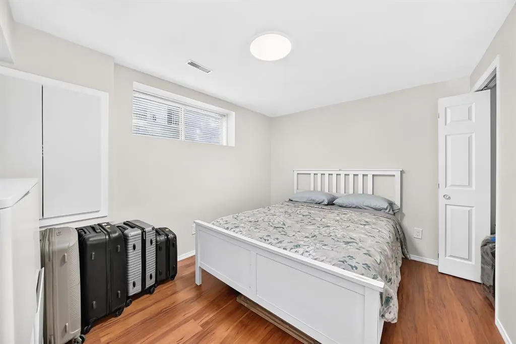 159 Erin Grove SE