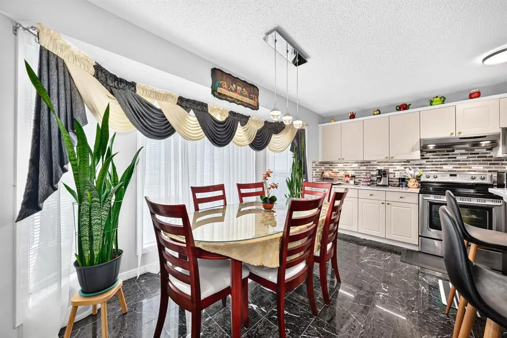 159 Erin Grove SE