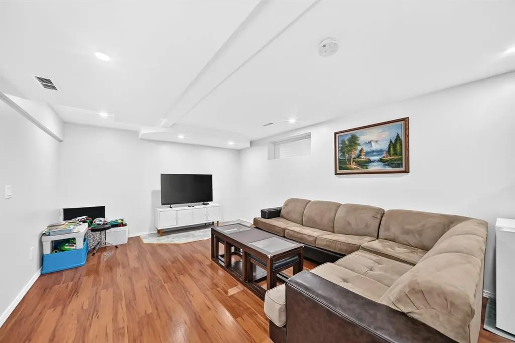 159 Erin Grove SE