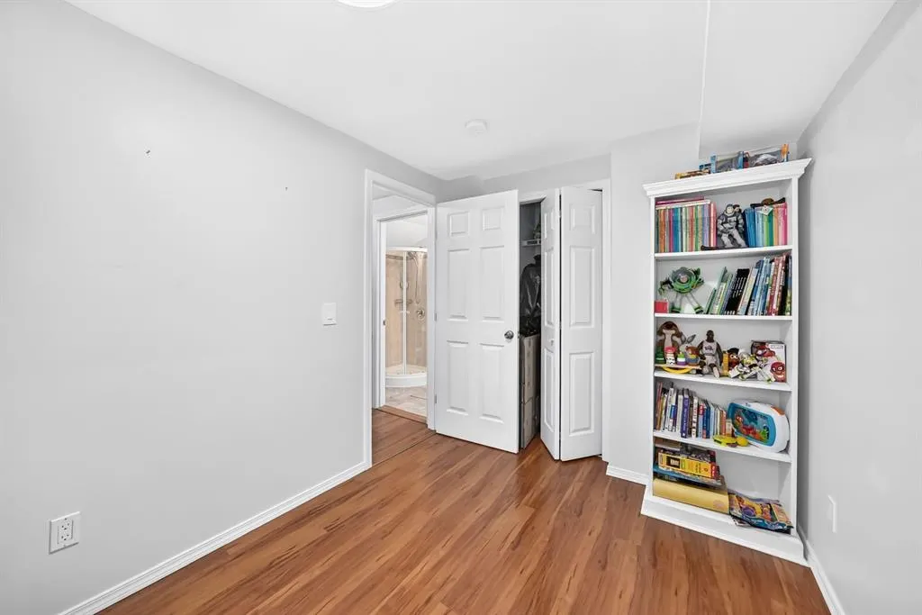 159 Erin Grove SE