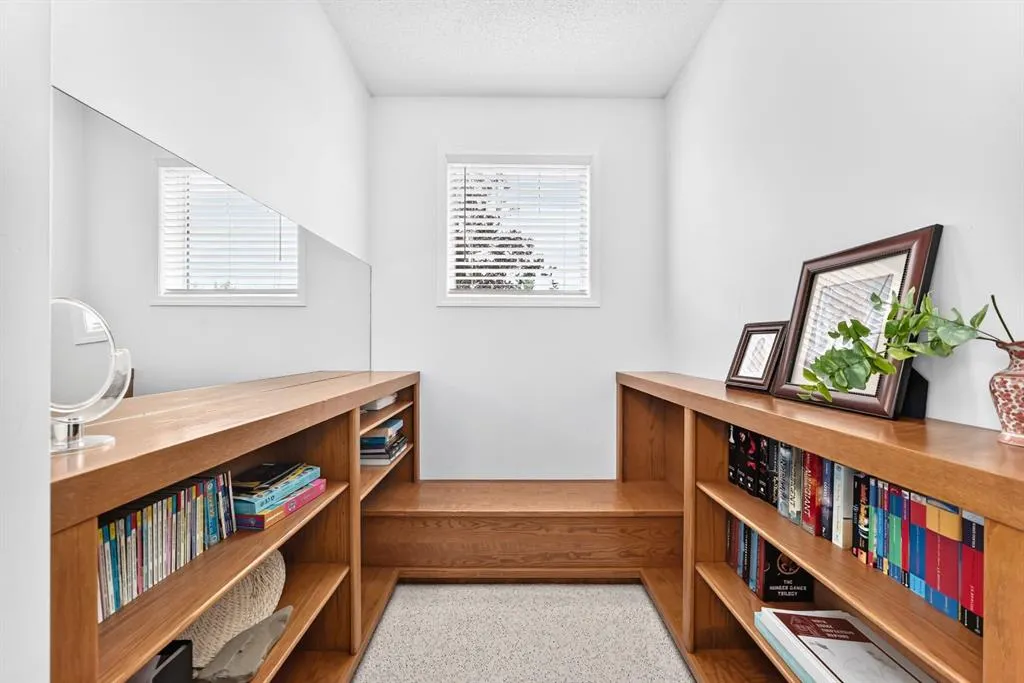159 Erin Grove SE