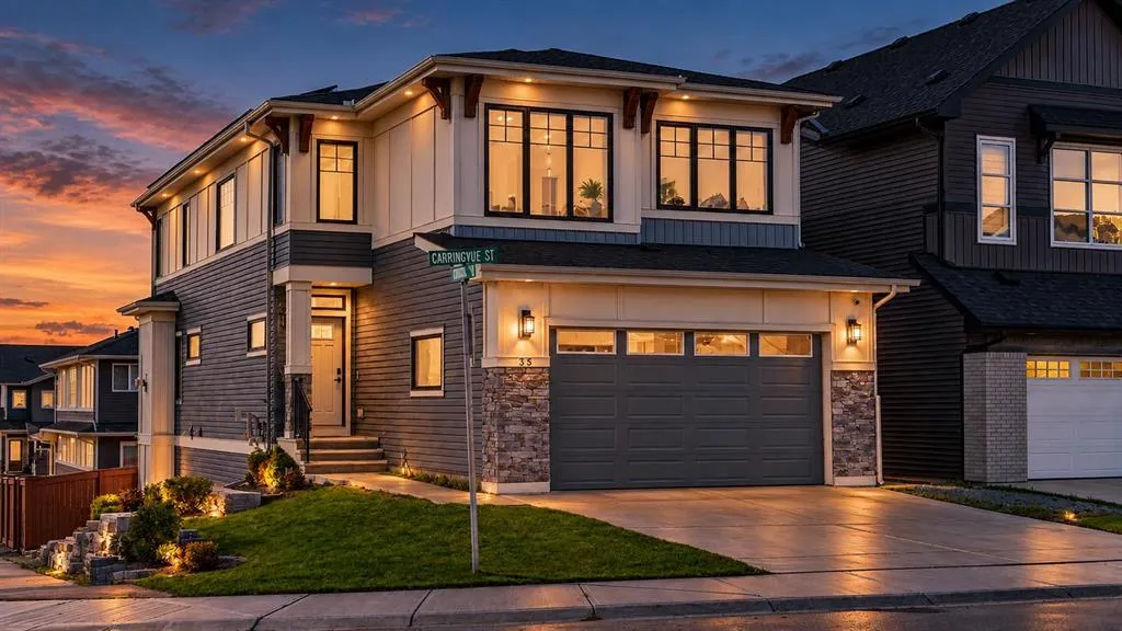 35 Carringvue Street NW