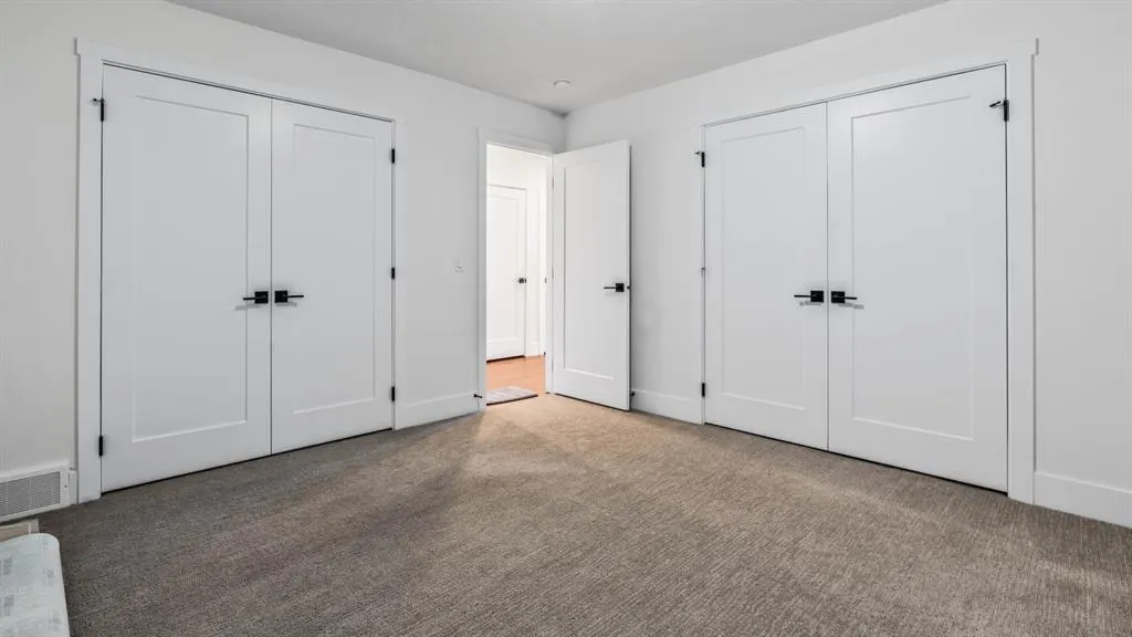 35 Carringvue Street NW