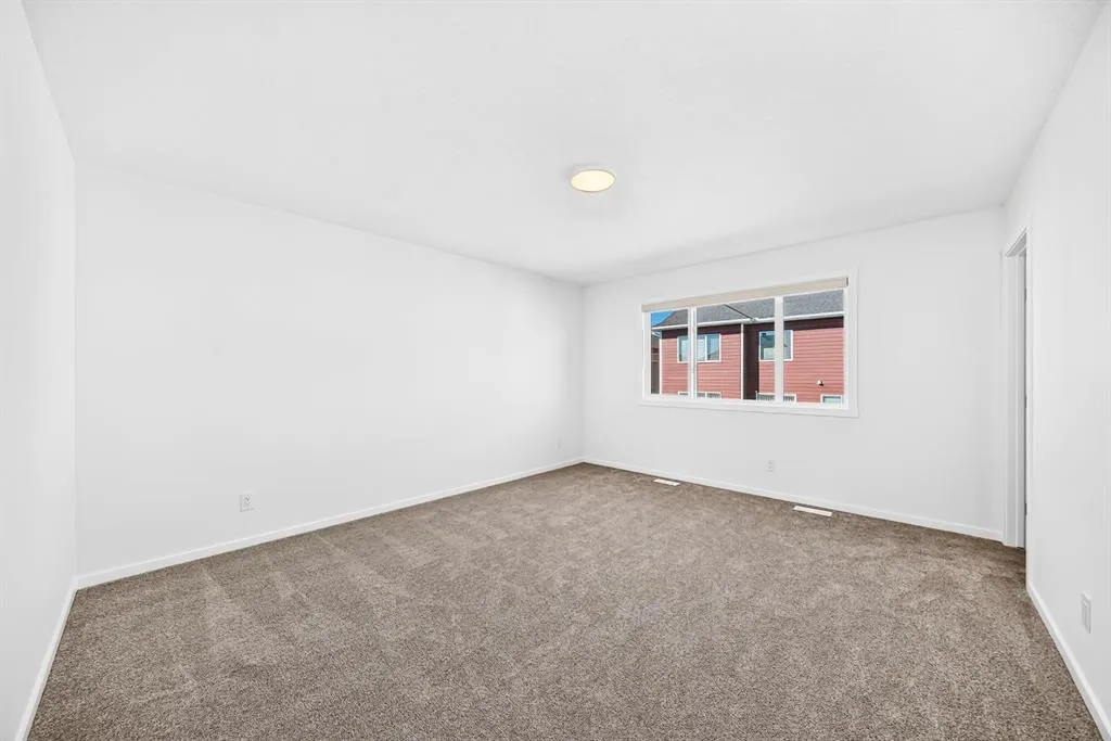 118 Yorkstone Villas SW