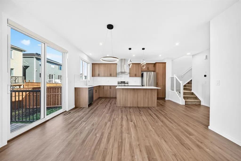 118 Yorkstone Villas SW