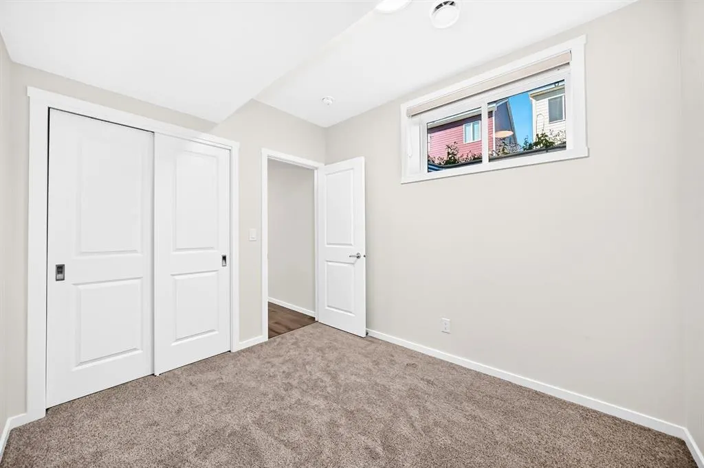 118 Yorkstone Villas SW