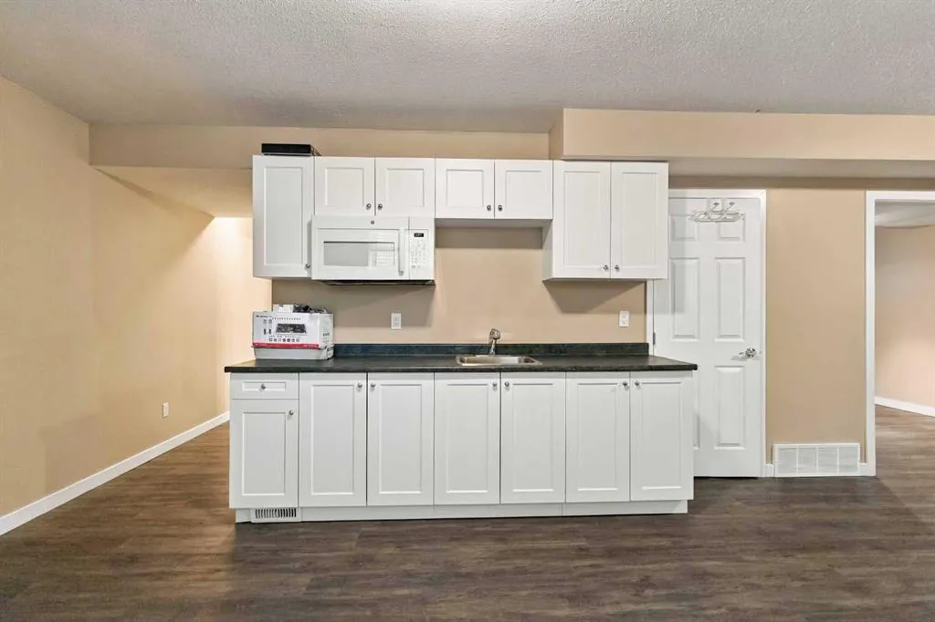 145 Brebeuf Crescent