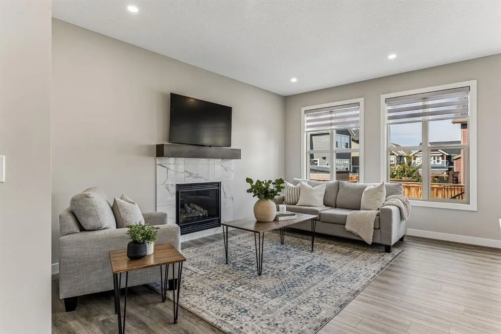264 Riviera Way