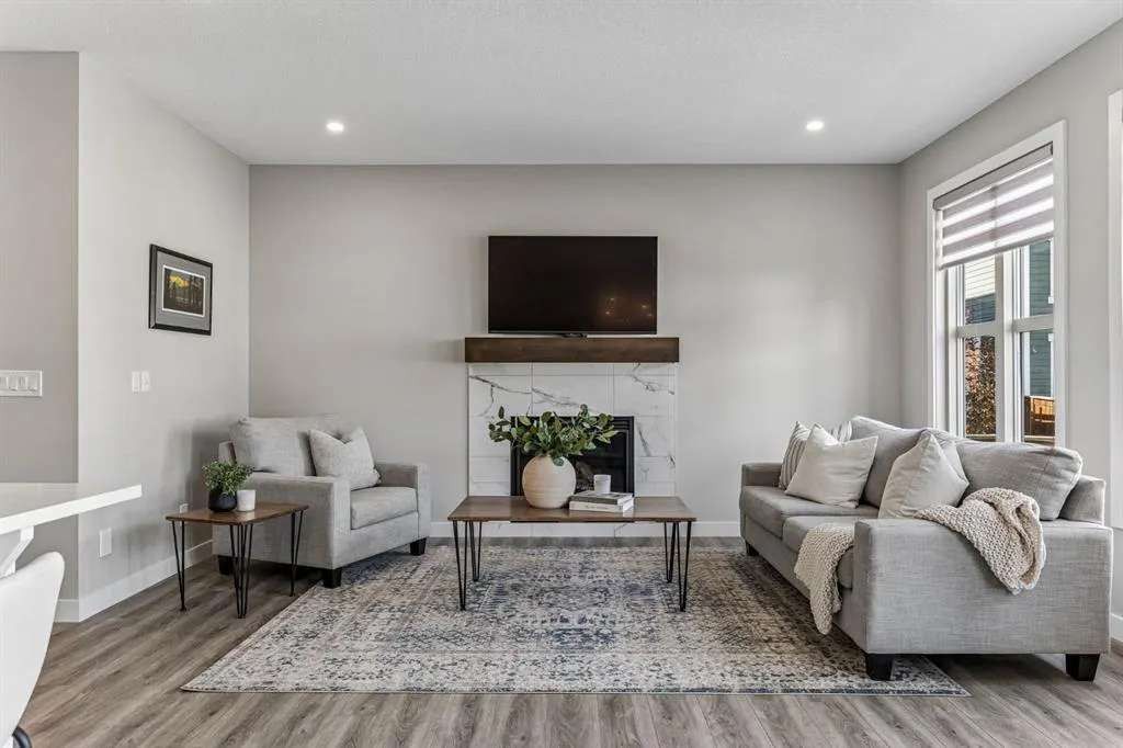 264 Riviera Way