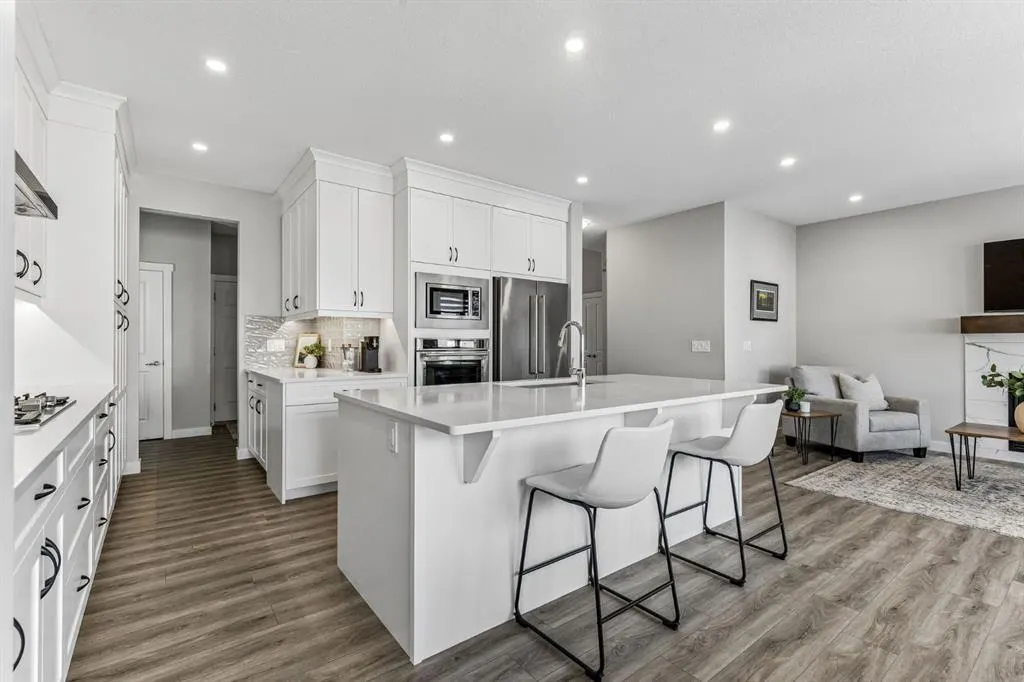 264 Riviera Way