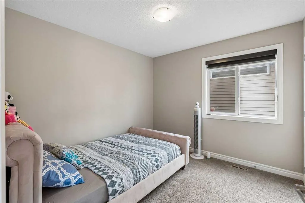 36 Sage Berry Link NW