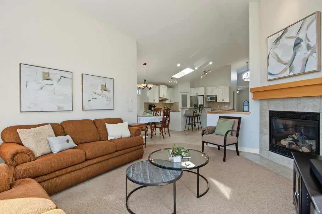 162 Brightonstone Landing SE