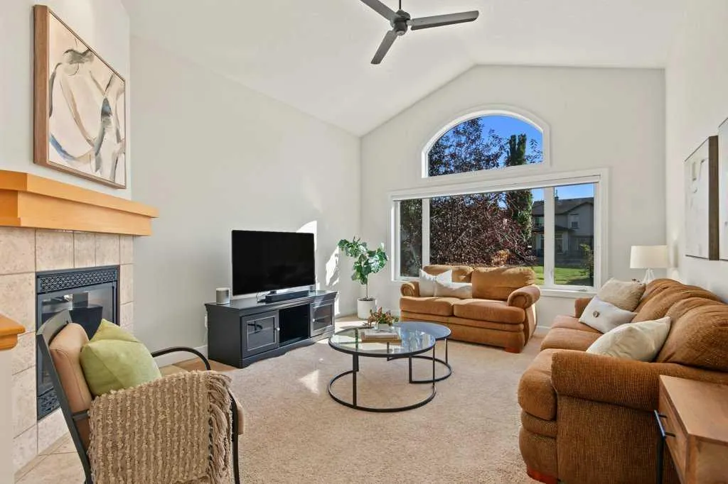 162 Brightonstone Landing SE