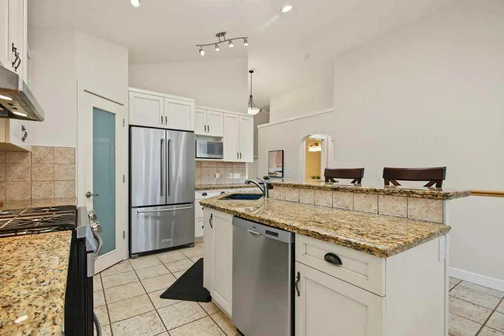 162 Brightonstone Landing SE