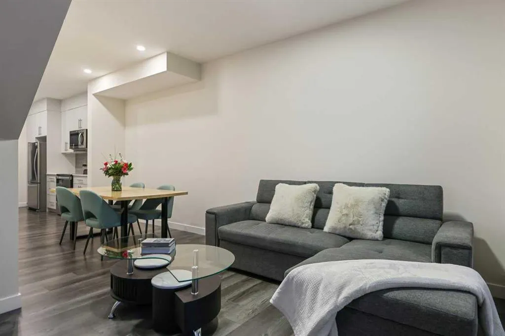 58 Evanscrest Court NW
