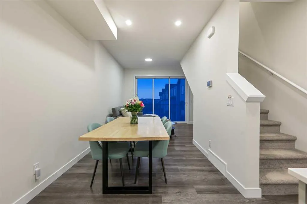 58 Evanscrest Court NW