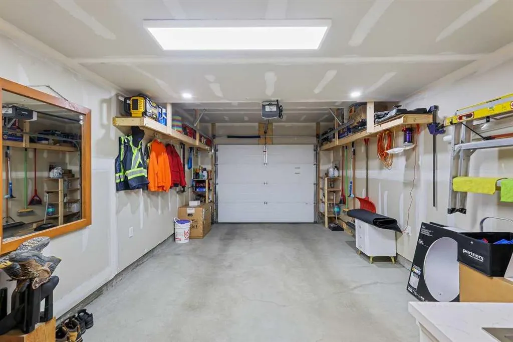 58 Evanscrest Court NW