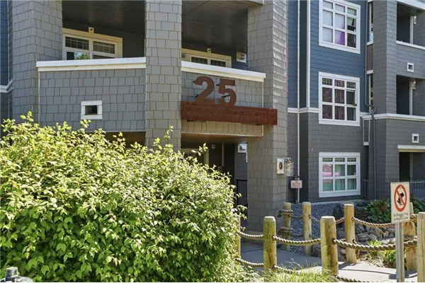 25 Auburn Meadows Avenue SE