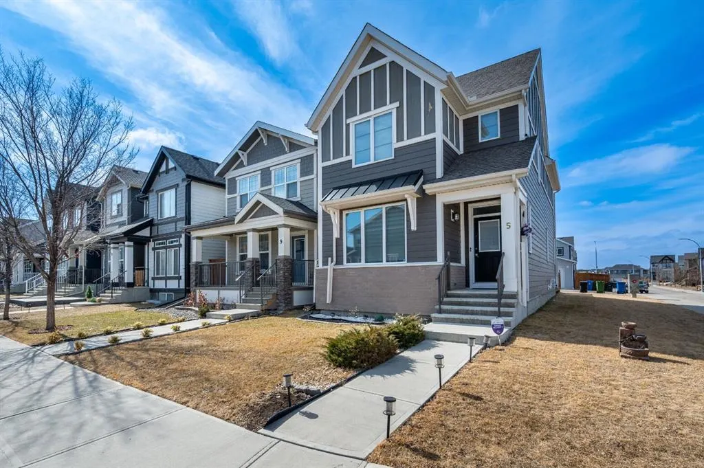 5 Masters Street SE