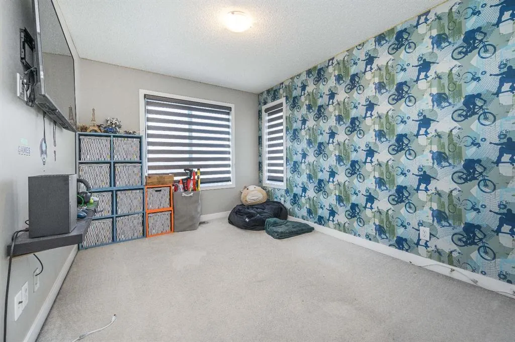 5 Masters Street SE
