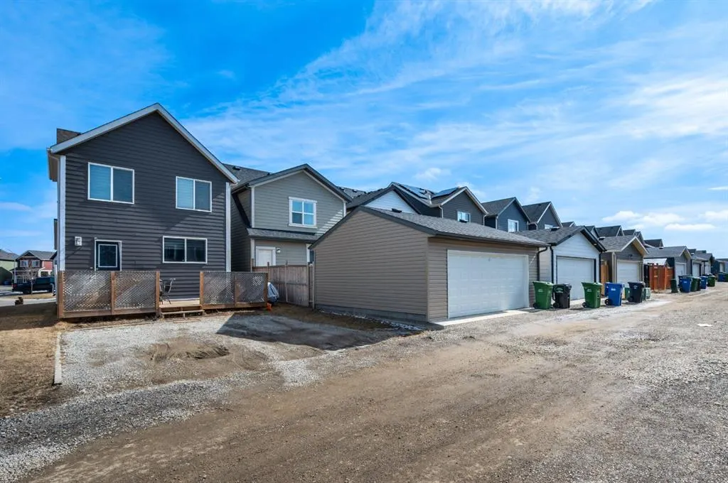 5 Masters Street SE