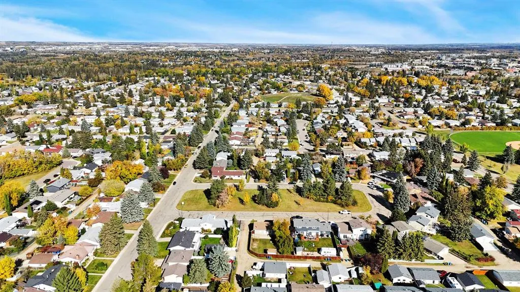 5 Ward Crescent N