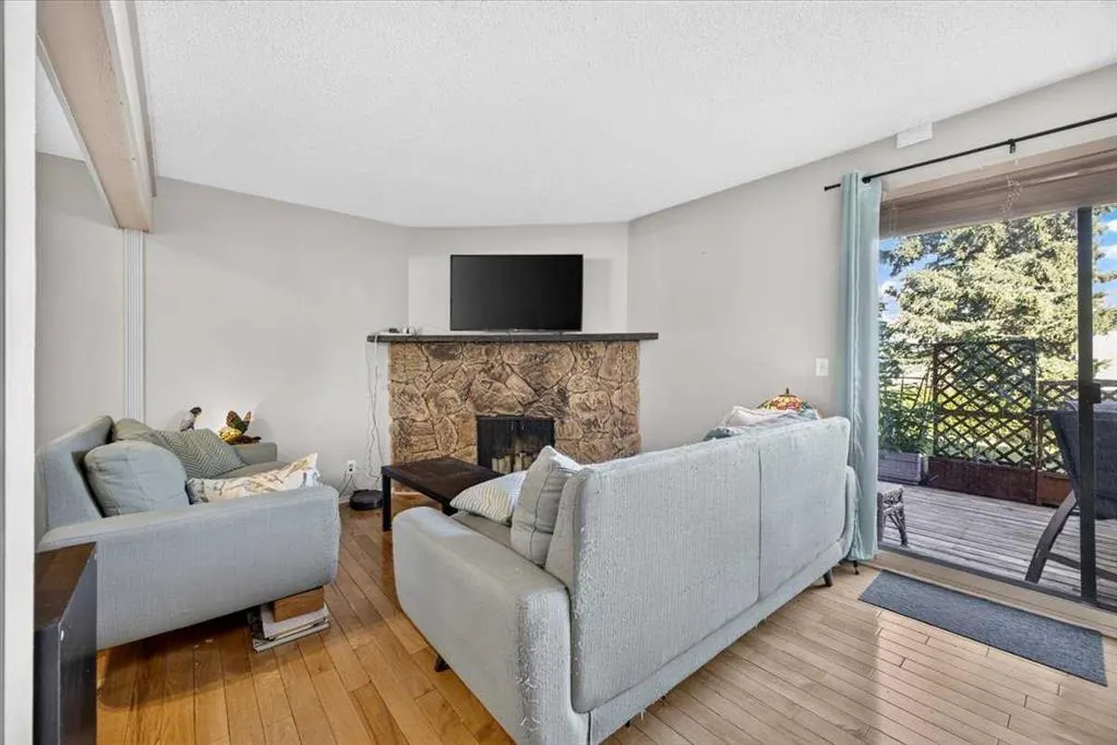 4940 39 Avenue SW #61