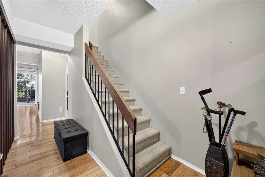 4940 39 Avenue SW #61
