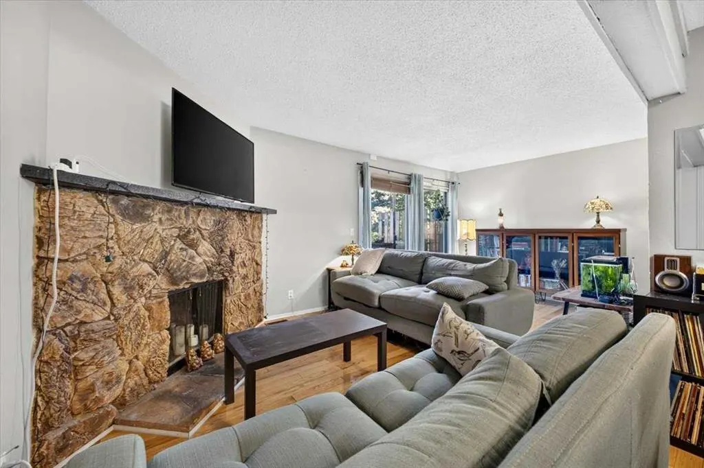 4940 39 Avenue SW #61