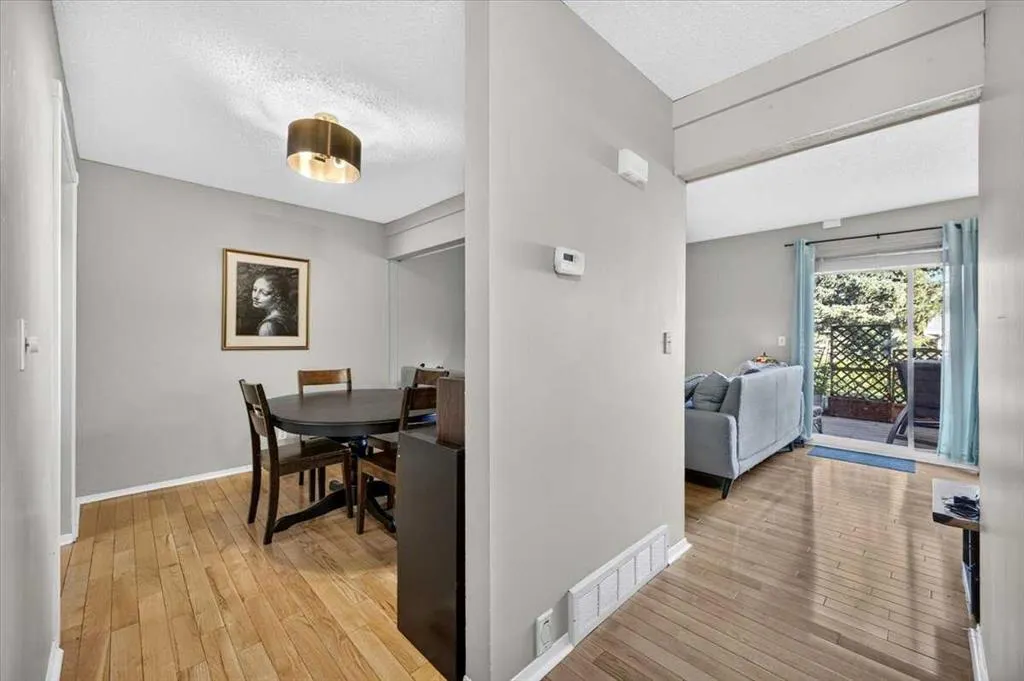 4940 39 Avenue SW #61