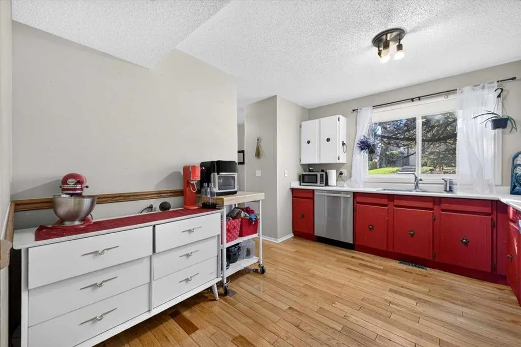 4940 39 Avenue SW #61