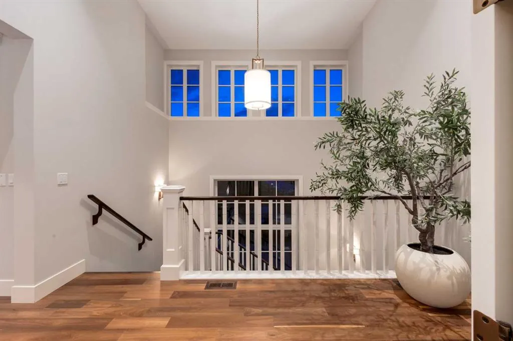 20 Rockwater Way
