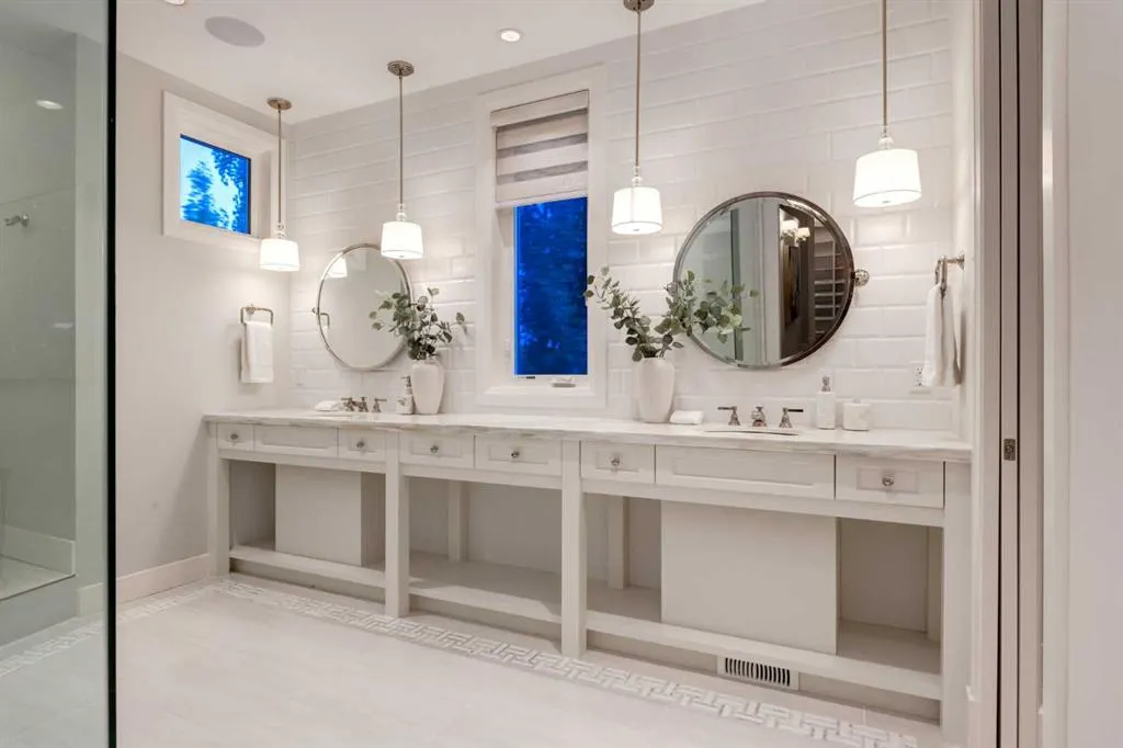 20 Rockwater Way