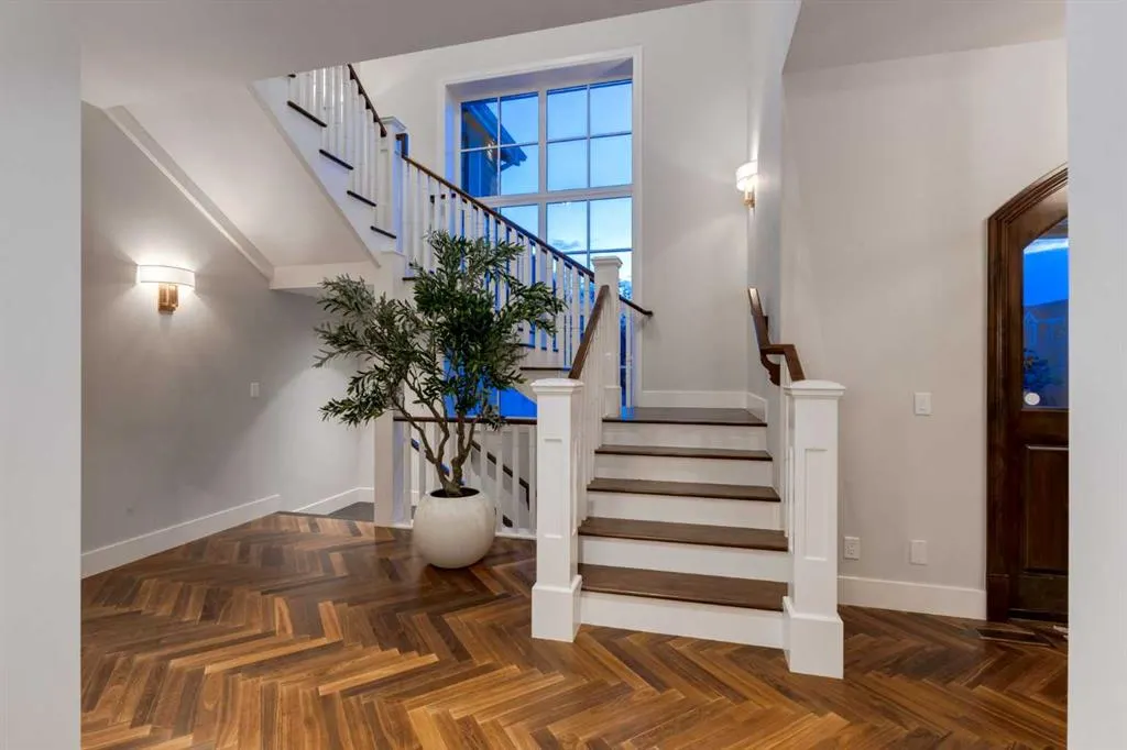 20 Rockwater Way