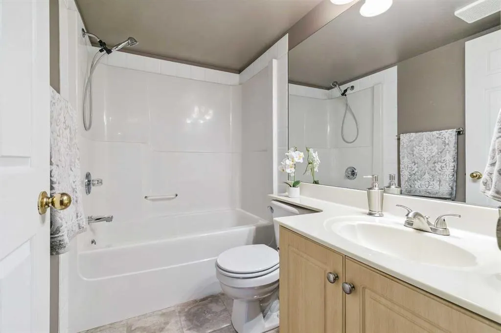 290 Shawville Way SE #307